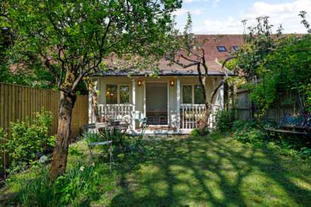Back Lane, Great Bedwyn, Marlborough, SN8 3NX, Image 8