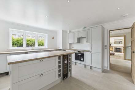 High Street, Burbage, Marlborough, SN8 3AA, Image 4