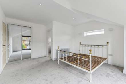 High Street, Burbage, Marlborough, SN8 3AA, Image 8