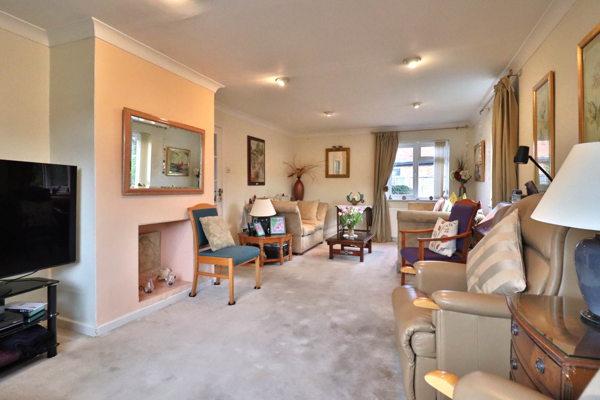 The Garlings, Aldbourne. Marlborough, SN8 2DT, Image 3