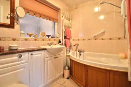 The Garlings, Aldbourne. Marlborough, SN8 2DT, Image 10