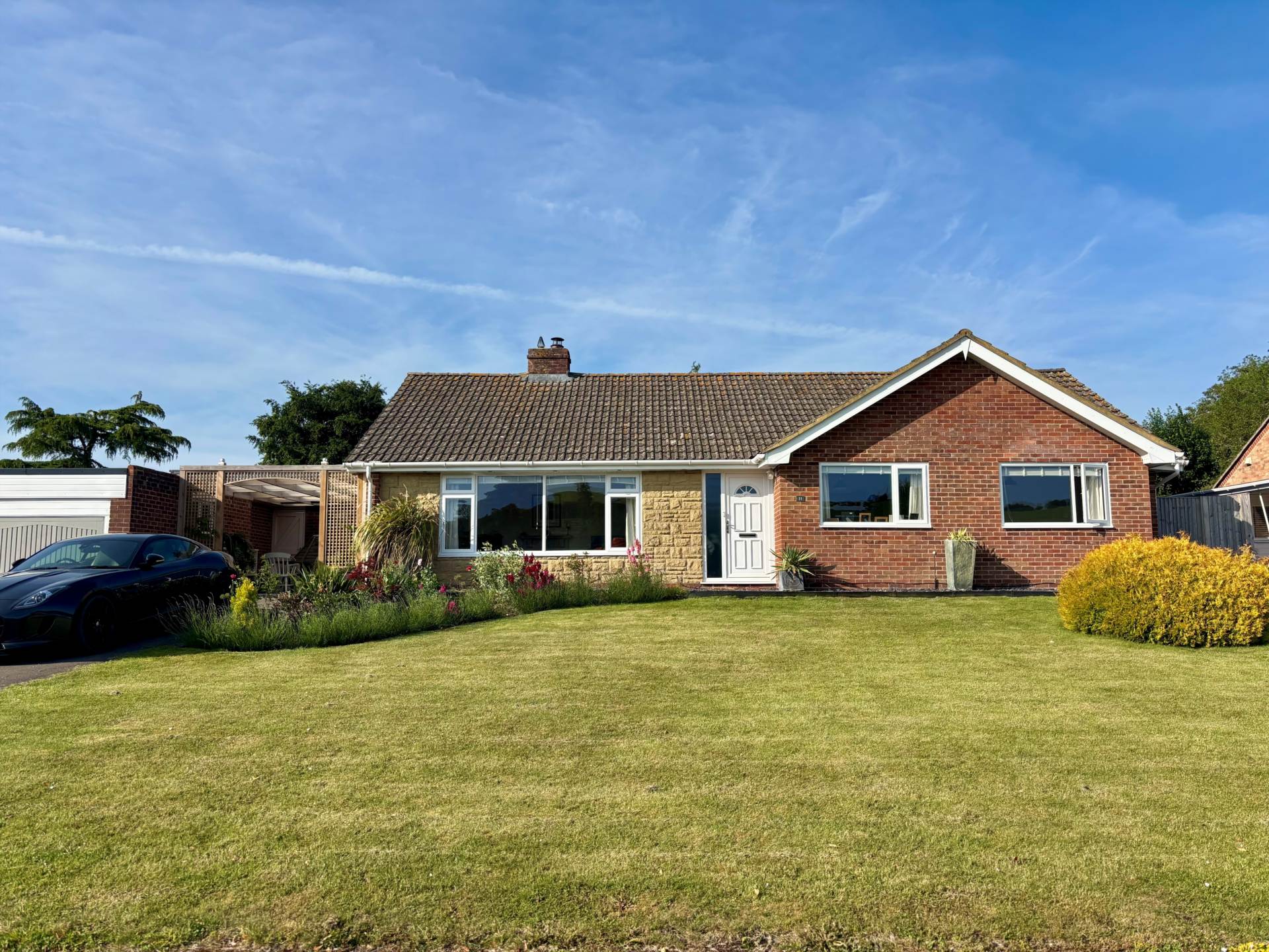 Downs Close, Eastbury, RG17 7JW, Image 1