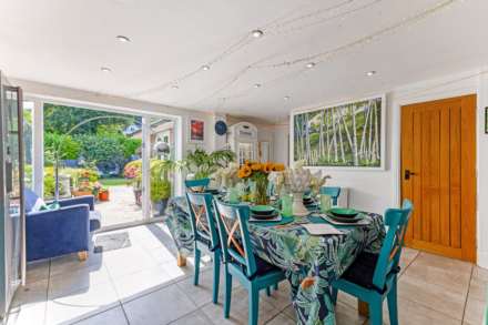Lottage Road, Marlborough, SN8 2EB, Image 5