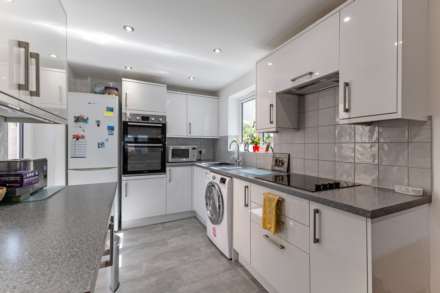 Lottage Road, Marlborough, SN8 2EB, Image 7