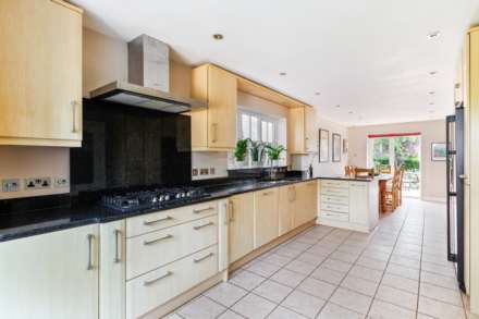 Wansdyke Road, Great Bedwyn, Marlborough, SN8 3PW, Image 2