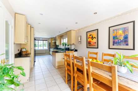 Wansdyke Road, Great Bedwyn, Marlborough, SN8 3PW, Image 3