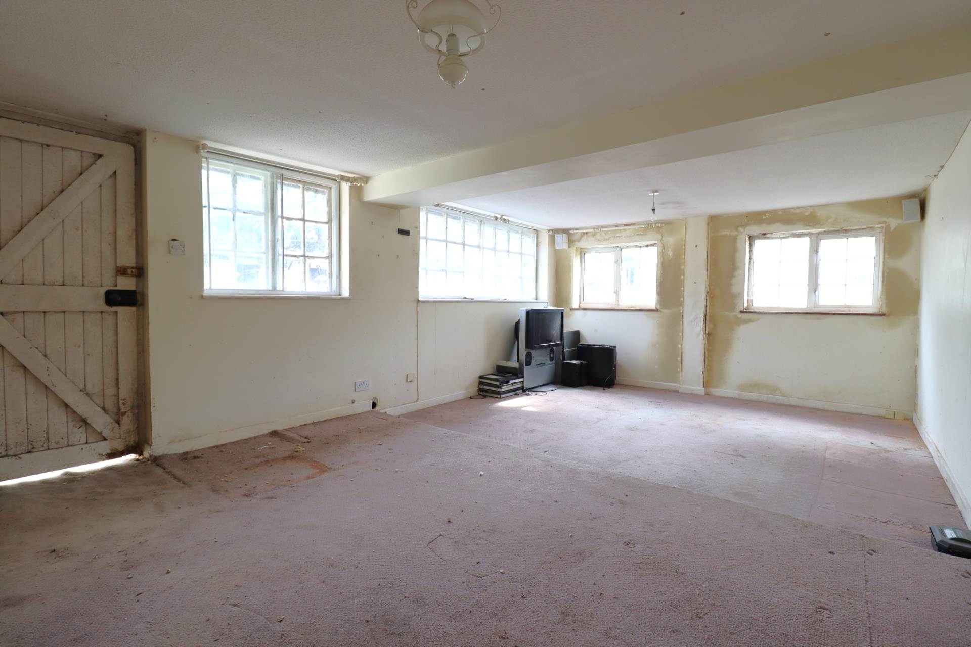 High Street, Burbage, Marlborough, SN8 3AF, Image 15