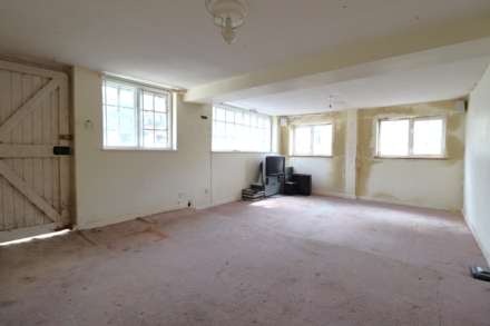 High Street, Burbage, Marlborough, SN8 3AF, Image 15