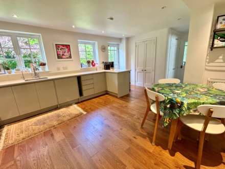 Forest Hill, Great Bedwyn, SN8 3LP, Image 5
