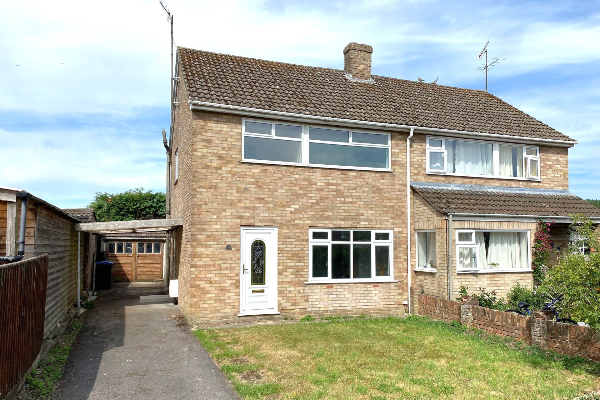 Barrow Close, Marlborough, SN8 2BD, Image 1