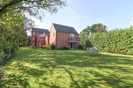 Churchill Court, Kelham Gardens Marlborough, SN8 1LD, Image 12