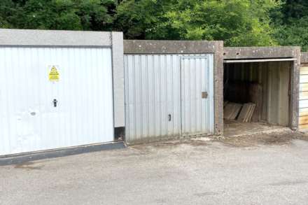 Willow Close, Marlborough, SN8 2BH, Image 16