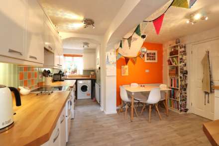 Willow Close, Marlborough, SN8 2BH, Image 7