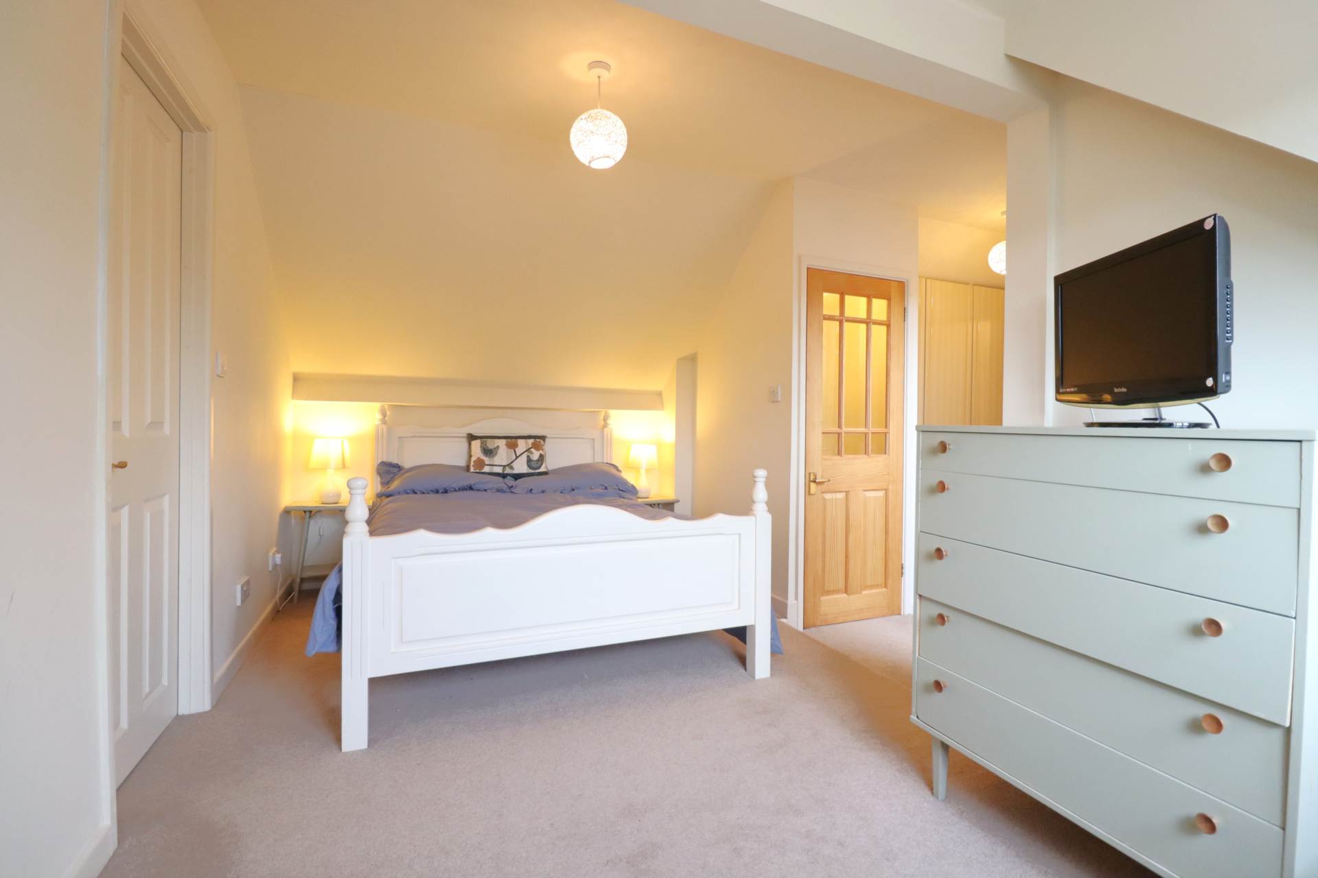 Poulton Hill, Marlborough, SN8 1AZ, Image 13