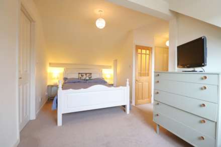 Poulton Hill, Marlborough, SN8 1AZ, Image 13