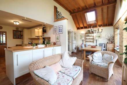 Poulton Hill, Marlborough, SN8 1AZ, Image 3