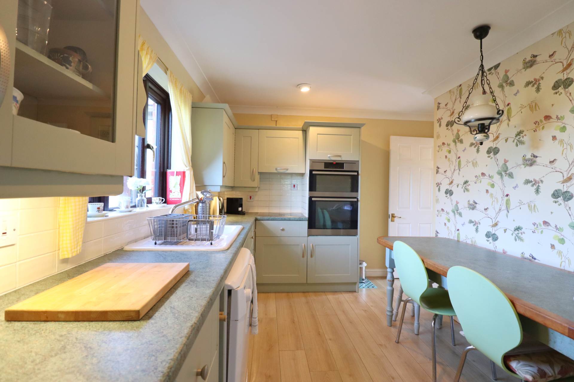 Copyhold, Great Bedwyn, Marlborough, SN8 3YR, Image 3