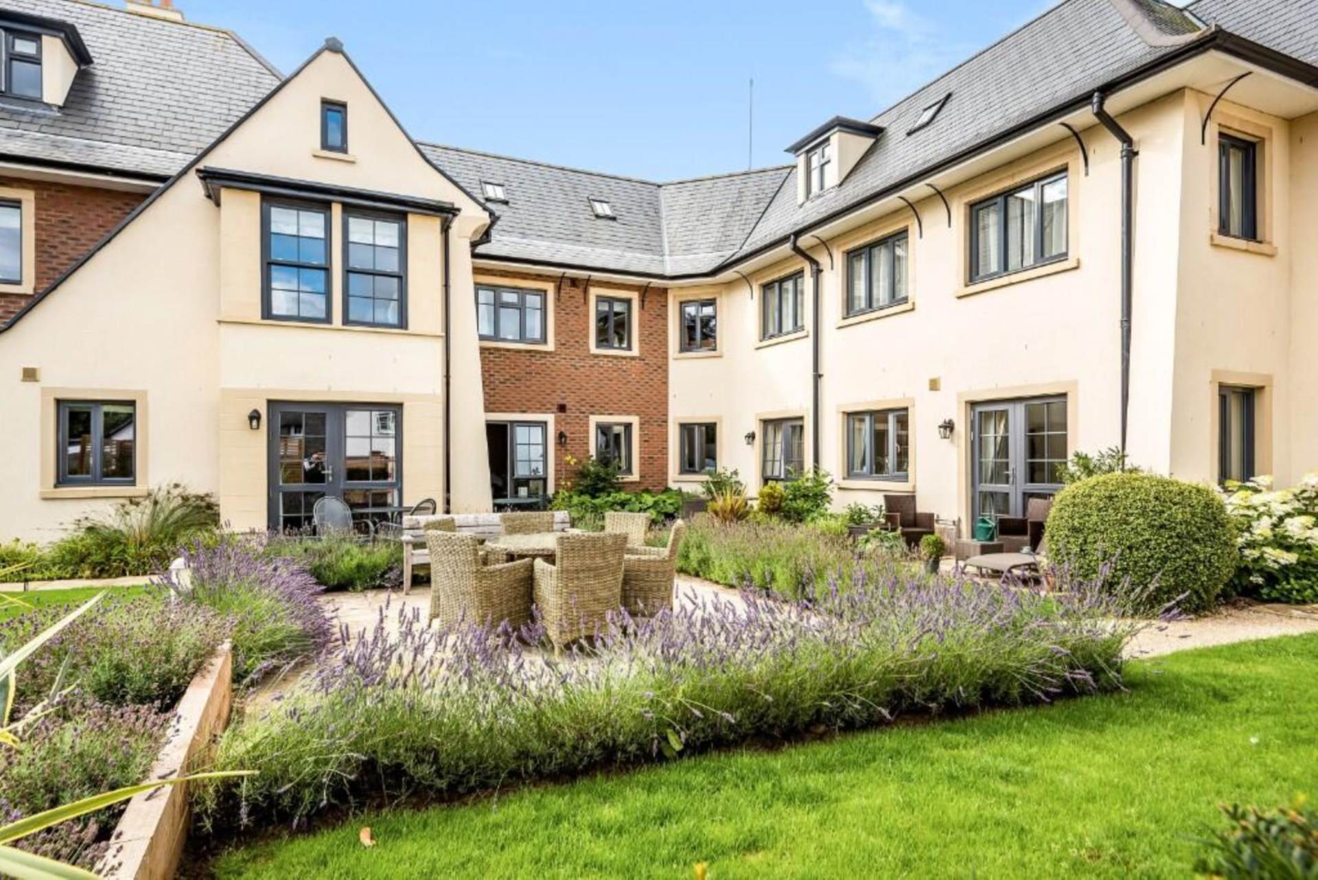 Fleur De Lis, Marlborough, SN8 2FN, Image 1