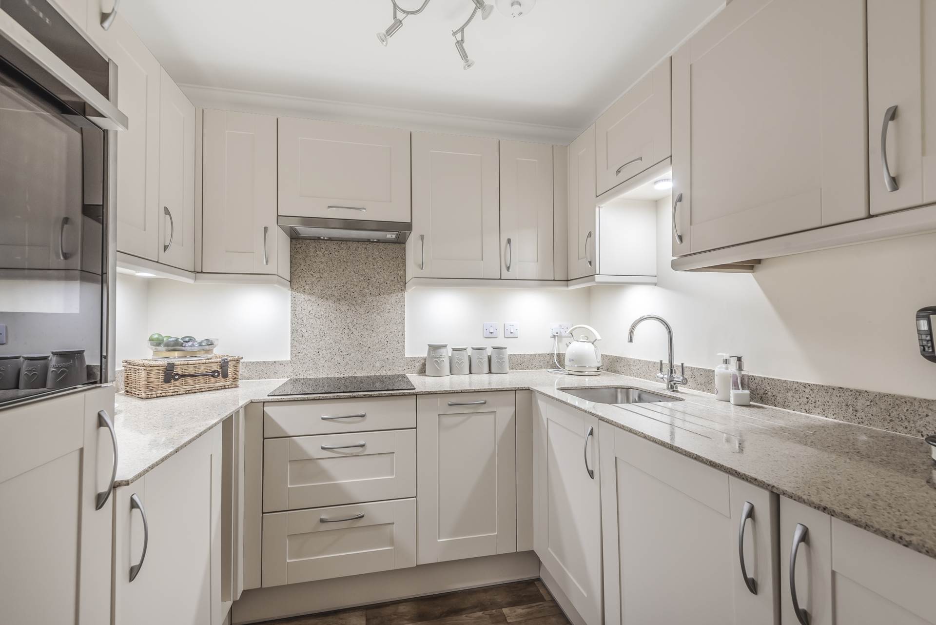 Fleur De Lis, Marlborough, SN8 2FN, Image 7