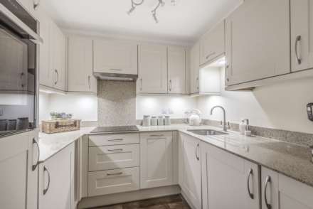 Fleur De Lis, Marlborough, SN8 2FN, Image 7