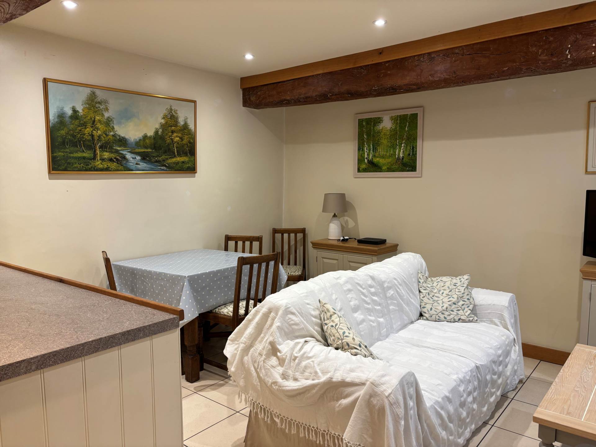 Angel Yard, Marlborough, SN8 1AG, Image 5