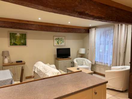 Angel Yard, Marlborough, SN8 1AG, Image 3