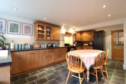 Salisbury Road, Marlborough, SN8 4AB, Image 4