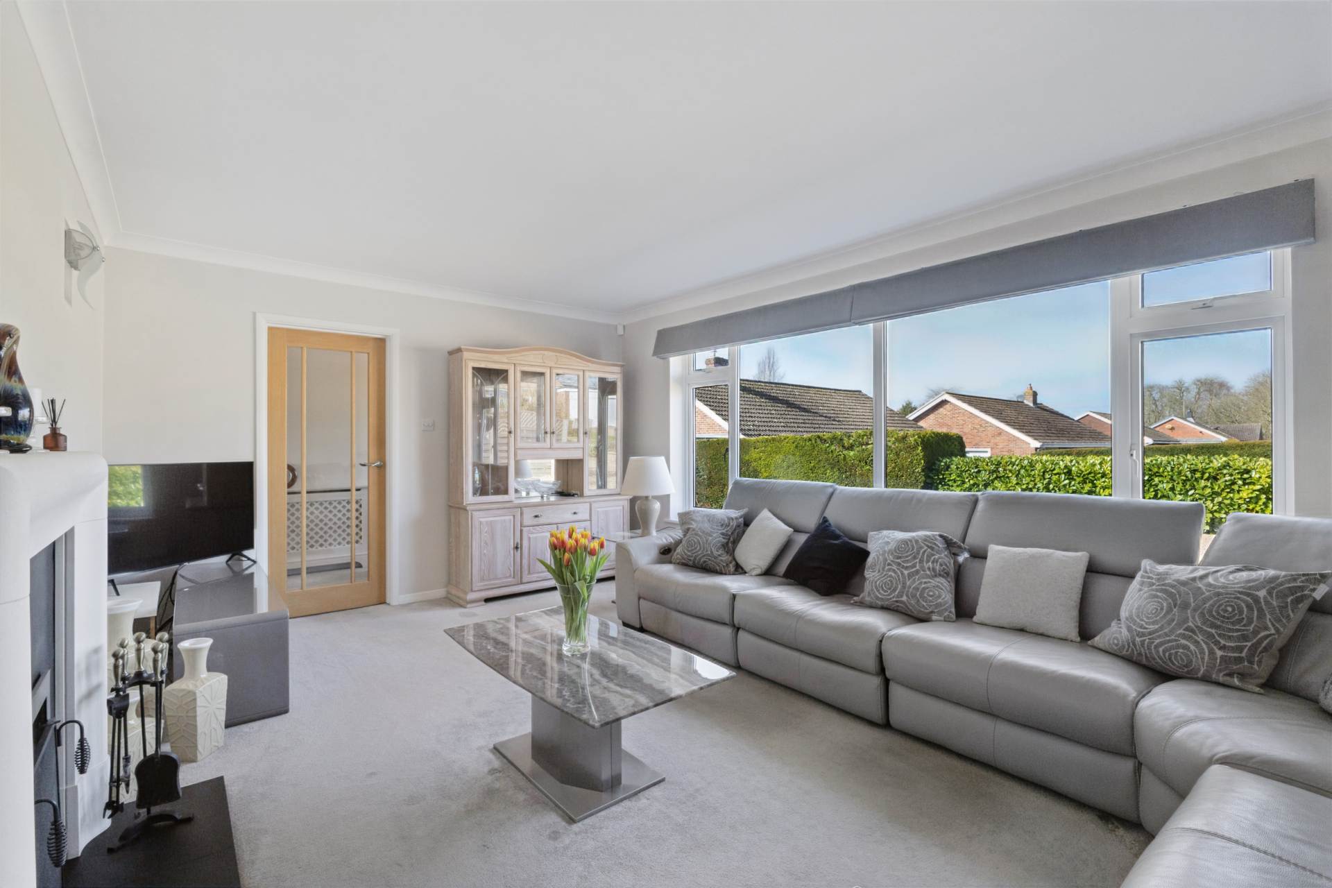 Downs Close, Eastbury, RG17 7JW, Image 2