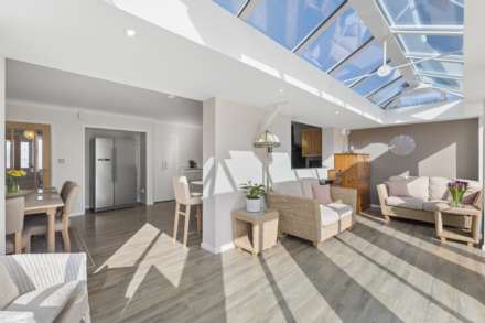 Downs Close, Eastbury, RG17 7JW, Image 3