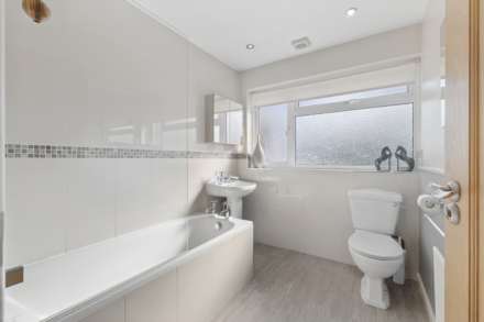 Downs Close, Eastbury, RG17 7JW, Image 9