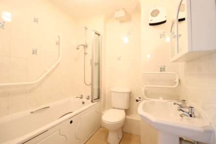 Churchill Court, Marlborough, SN8 1LD, Image 5