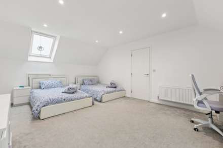 Elcot Lane, Marlborough, SN8 2AZ, Image 6