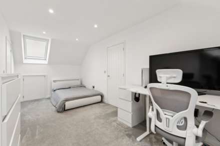 Elcot Lane, Marlborough, SN8 2AZ, Image 8