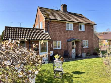 Knowledge Crescent, Ramsbury, SN8 2QZ, Image 1