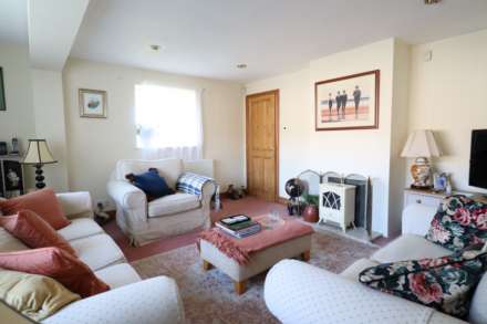 Knowledge Crescent, Ramsbury, SN8 2QZ, Image 6