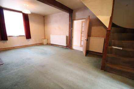 High Street, Ramsbury, SN8 2QN, Image 3