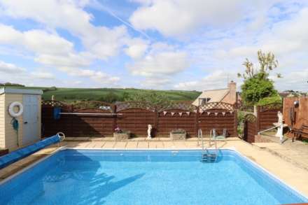 Newbury Street, Lambourn, Hungerford, RG17 7LL, Image 3