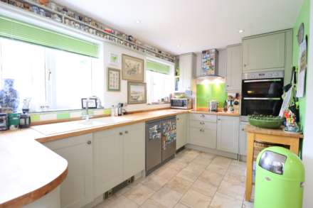 St. Nicholas Yard, Fyfield, SN8 1PP, Image 5