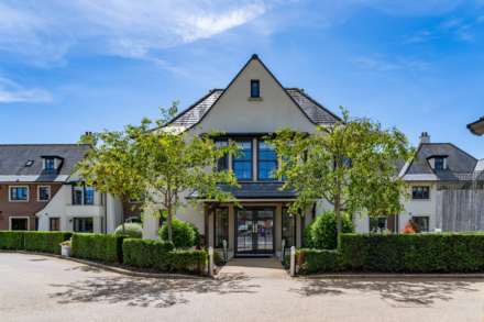 Fleur De Lis, Marlborough, SN8 2FN