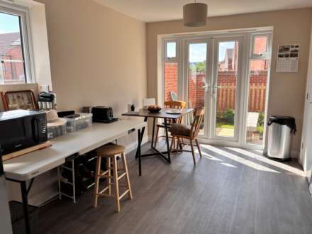 Portfields Road, Marlborough, SN8 1EY, Image 5