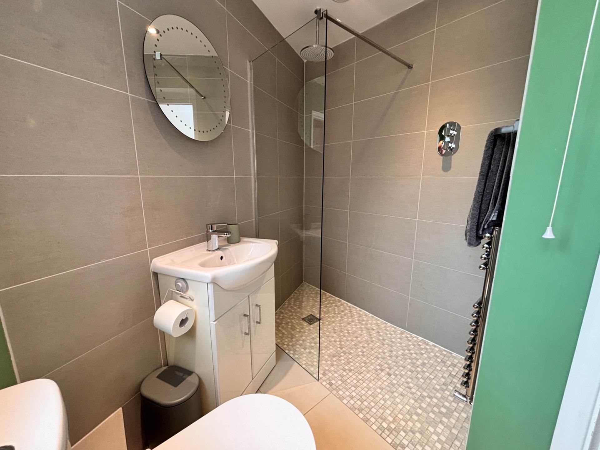 Rogers Meadow, Marlborough, SN8 1DZ, Image 9