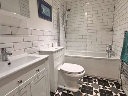 Rogers Meadow, Marlborough, SN8 1DZ, Image 12