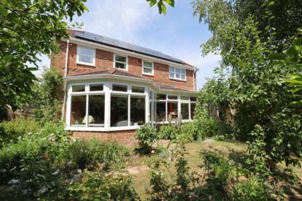 Browns Lane, Great Bedwyn, SN8 3LR, Image 15