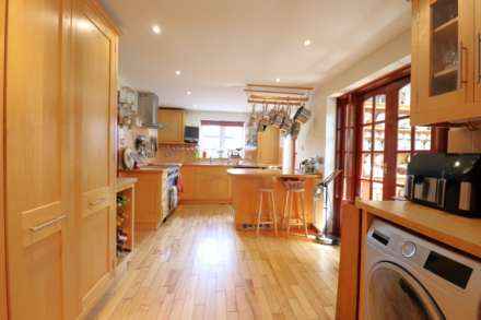 Browns Lane, Great Bedwyn, SN8 3LR, Image 3