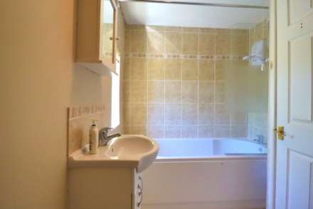 Castle Street, Aldbourne, SN8 2DA, Image 8