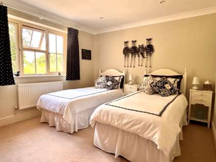 Eastcourt, Burbage, SN8 3AG, Image 9