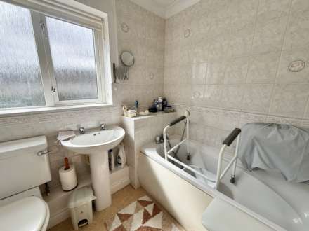 The Rysefords, Burbage, SN8 3TS, Image 9