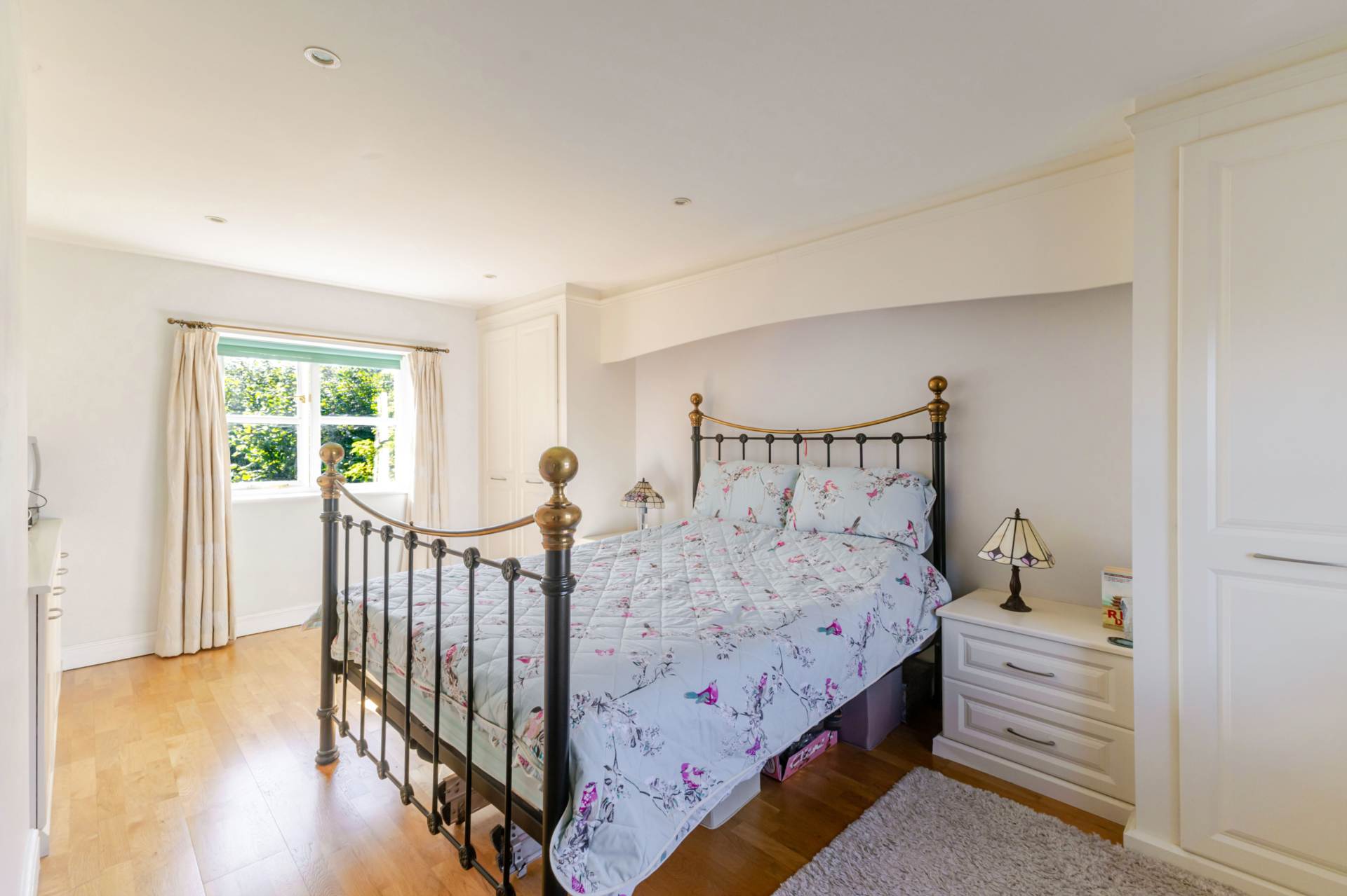 Stonebridge Close, Marlborough, SN8 2AE Detached family home + Annex, Image 7