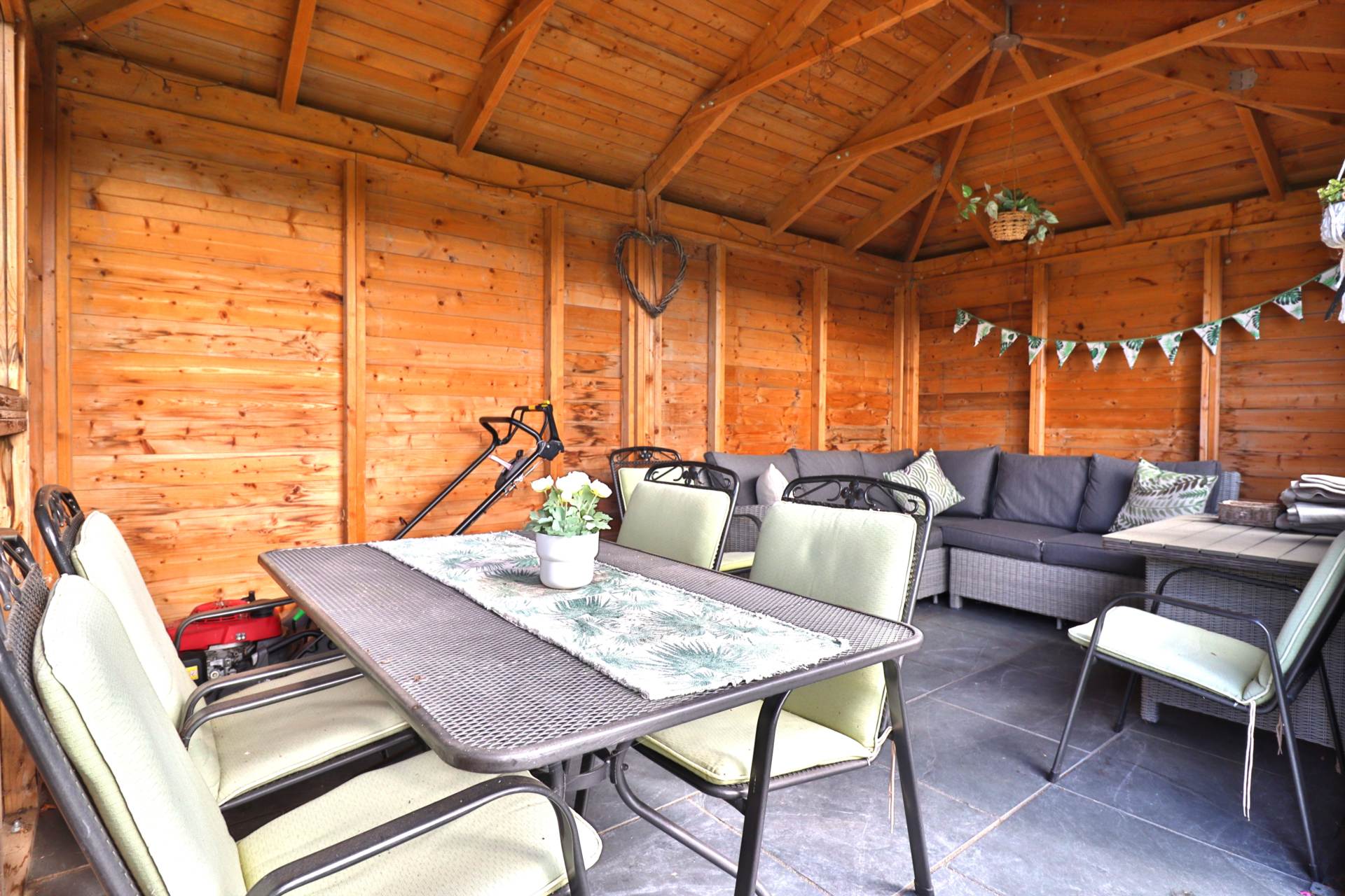 The Paddocks, Ramsbury, SN8 2QF, Image 21