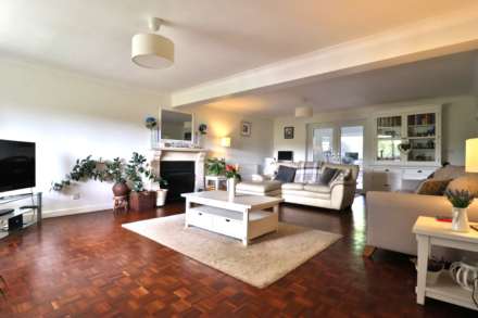 The Paddocks, Ramsbury, SN8 2QF, Image 5